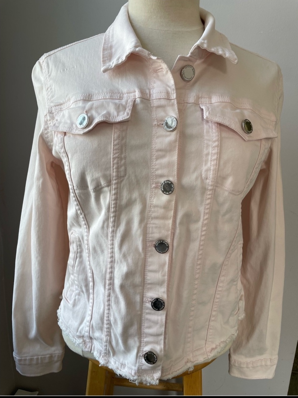 Angels Forever Young Pink Denim Jacket Distressed Hem Size Medium - Picture 9 of 9
